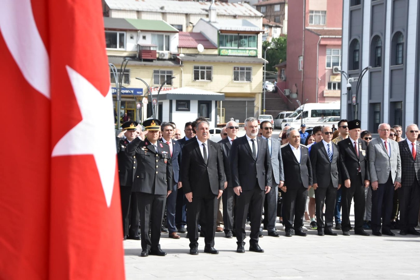 23 NİSAN ÇOŞKU İLE KUTLANDI