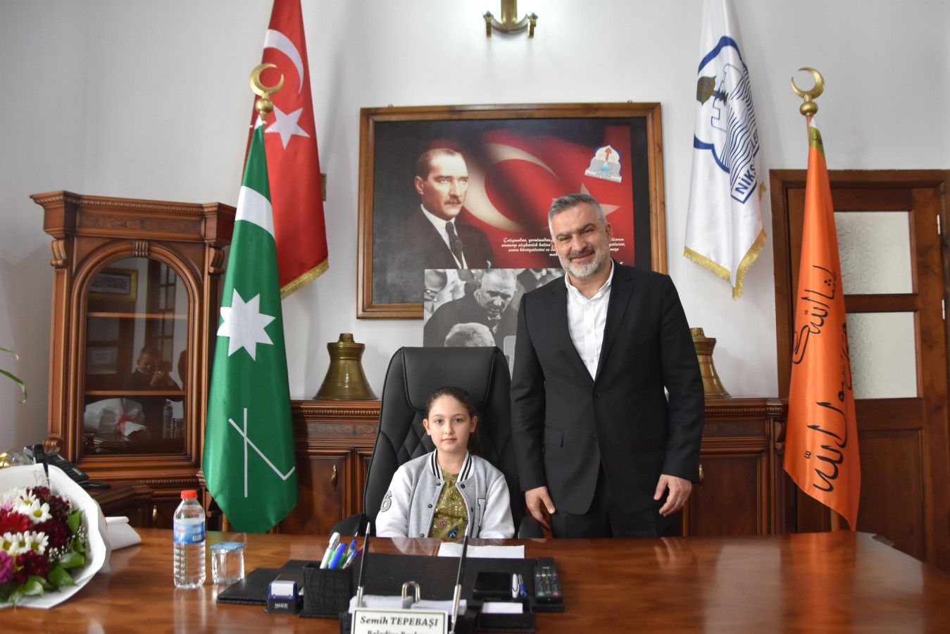 BAŞKAN TEPEBAŞI, BAŞKANLIK KOLTUĞUNU MİNİK ELFİN’E DEVRETTİ